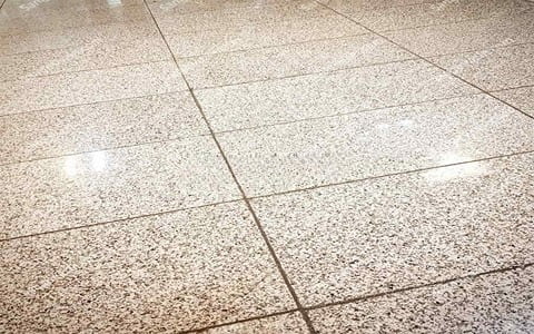 تصویر 3 از سنگ گرانیت کف حیاط هماهنگ با محوطه سازی فضای بیرونی